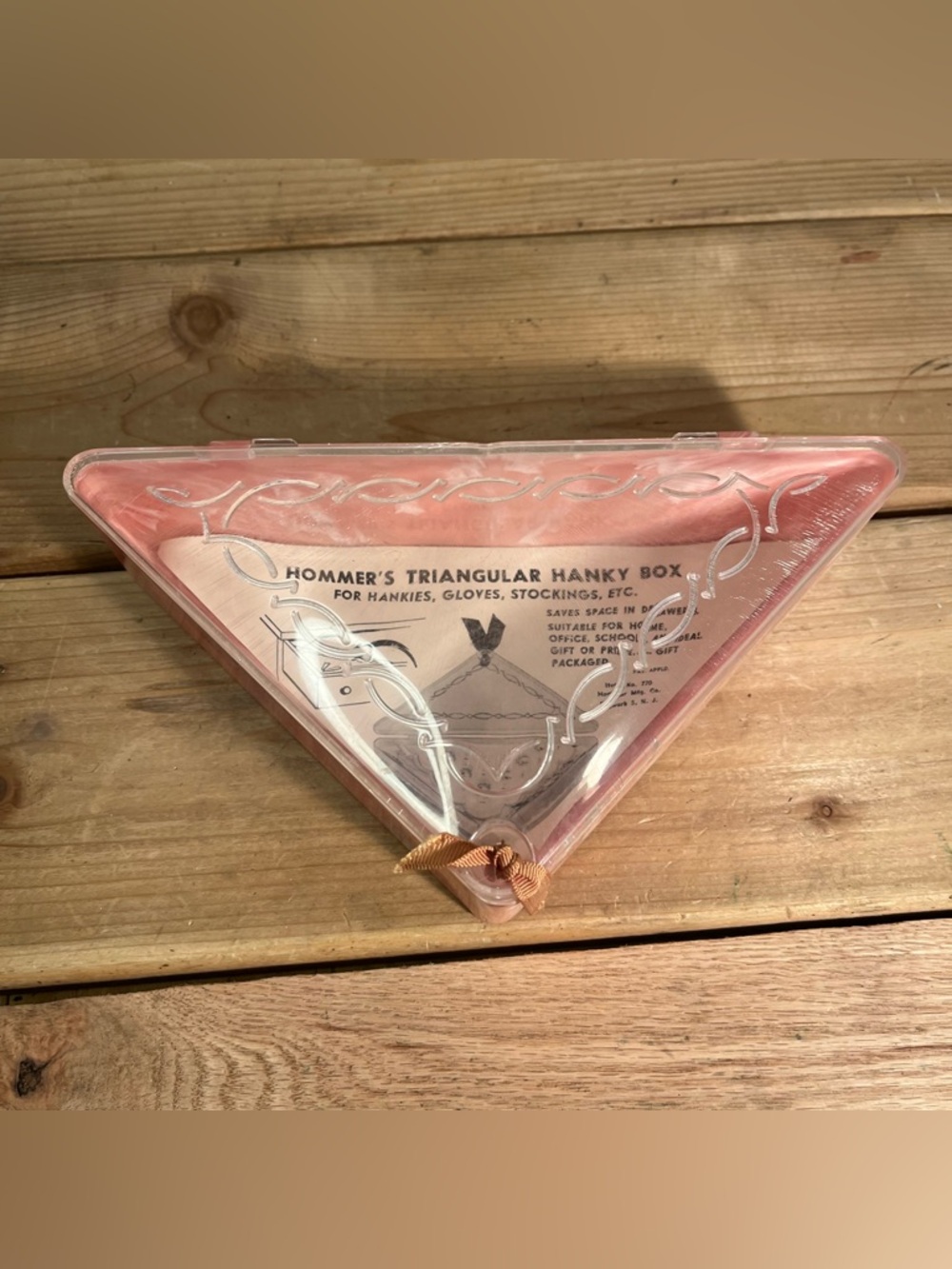 Vtg 50-60’s Hommer Mfg Co Peach Marbled Triangular Hanky Box Trinkets Gloves USA